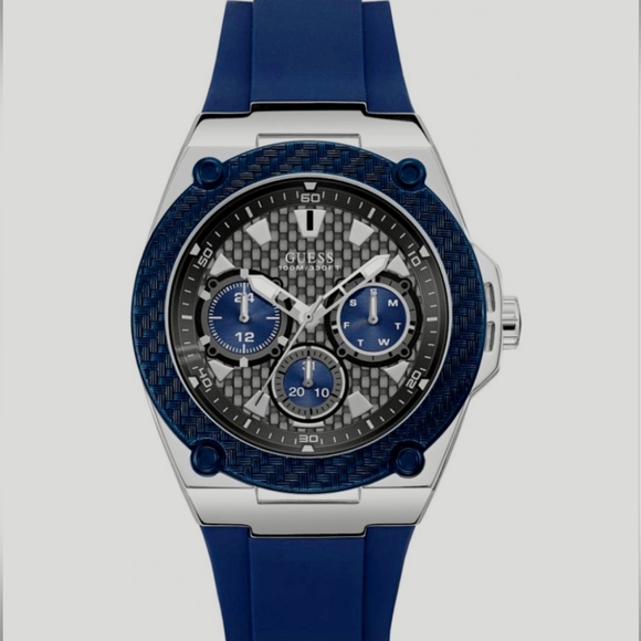 Guess~ Mens Legacy Watch - Picture 1 of 6